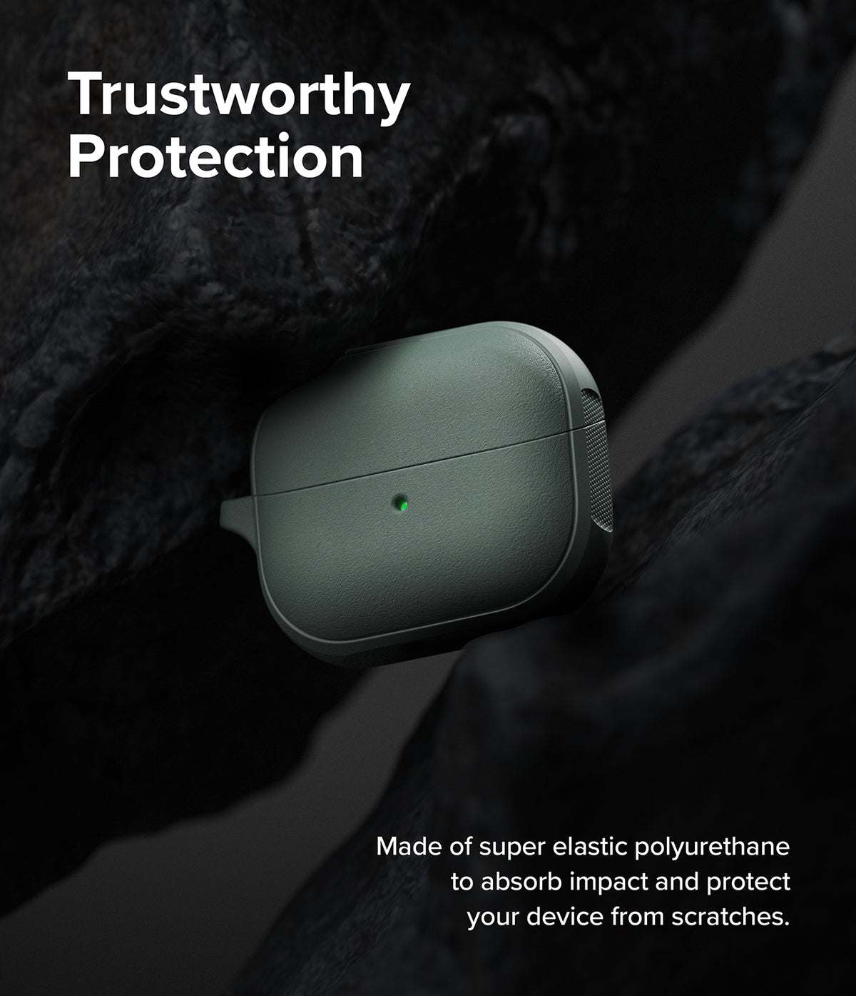 Galaxy Buds 3 Pro / 3 / 3 FE | Onyx Magnetic - Green protective case for Galaxy Buds nestled between dark rocks.