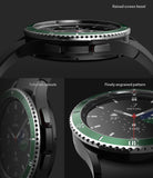 Galaxy Watch 4 Classic 42mm | Bezel Styling - Galaxy Watch 4 Classic 42mm | Close-up of a green bezel styling with a raised edge, tailored cutouts, and engraved pattern.