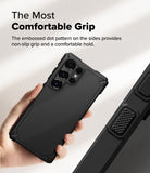 [Bundle] Galaxy S25 Ultra | Rugged Gear Magnetic - Galaxy S25 Ultra | Rugged Gear Magnetic - Hand holding a black phone case with a textured, non-slip grip side pattern.